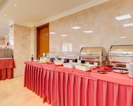 La sala colazione con il ricco buffet del BW Hotel Rocca: sceglici per il tuo soggiorno a Cassino
